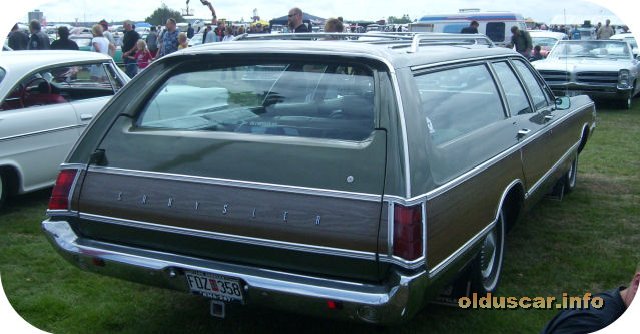 1969 Chrysler town country station wagon #5